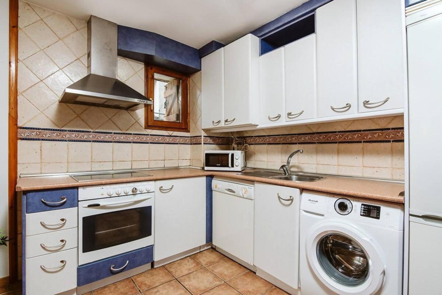 Cantal - apartamento 4 pax en Sallent de Gállego Esterno foto